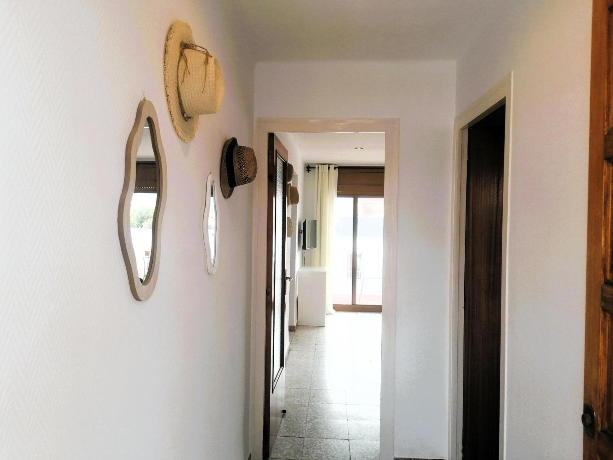 Apartment Con Vistas, 2ª Linea De Playa, Climatizacion, Wifi, Terraza Y Parking, En Santa Margarita - Es-258-121 Roses