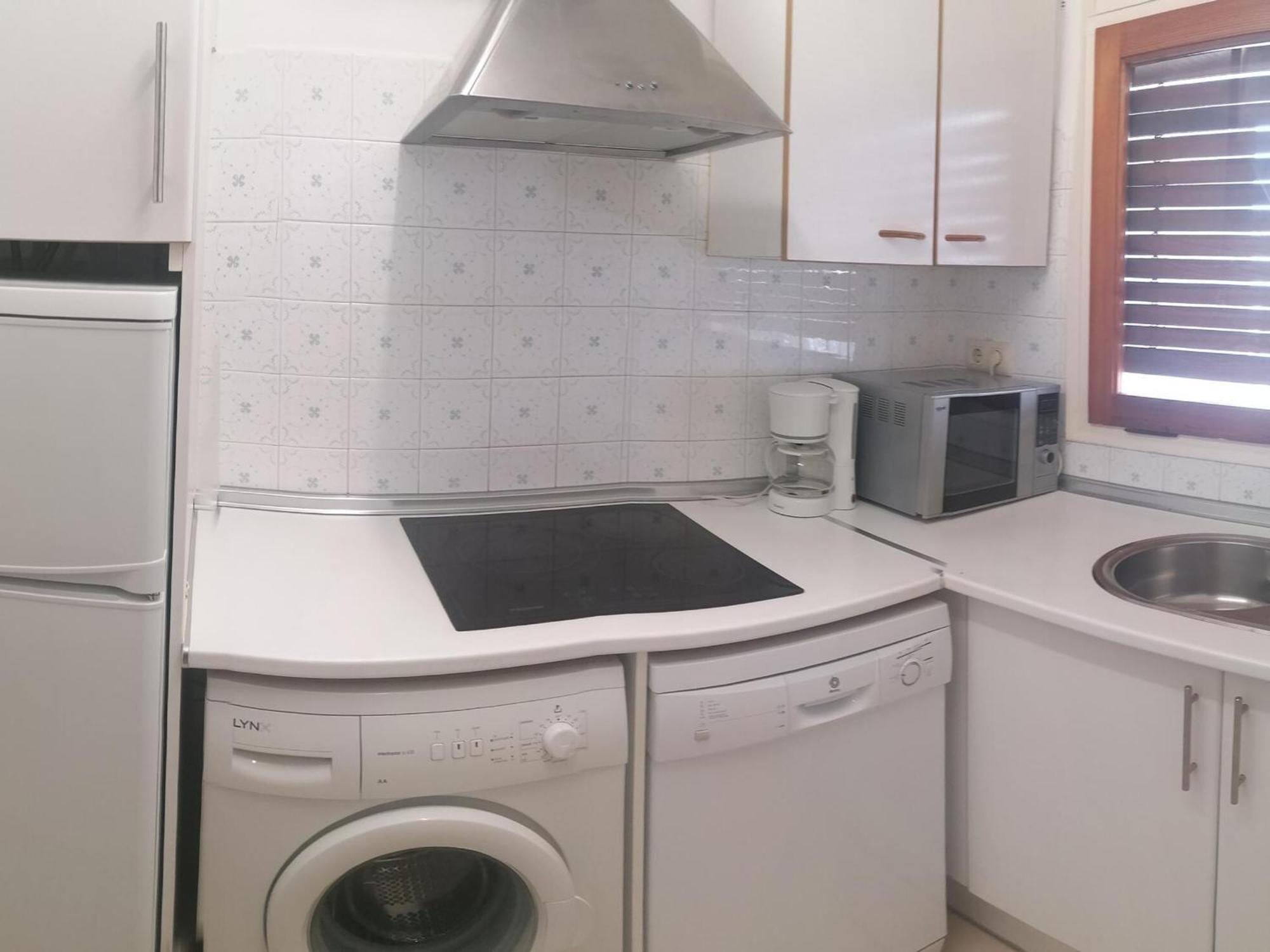 Con Vistas, 2ª Linea De Playa, Climatizacion, Wifi, Terraza Y Parking, En Santa Margarita - Es-258-121 Apartment Roses
