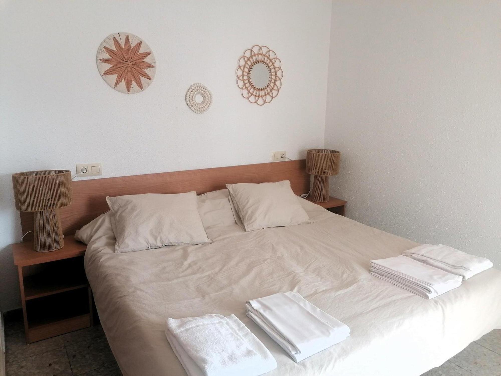 Con Vistas, 2ª Linea De Playa, Climatizacion, Wifi, Terraza Y Parking, En Santa Margarita - Es-258-121 Apartment *